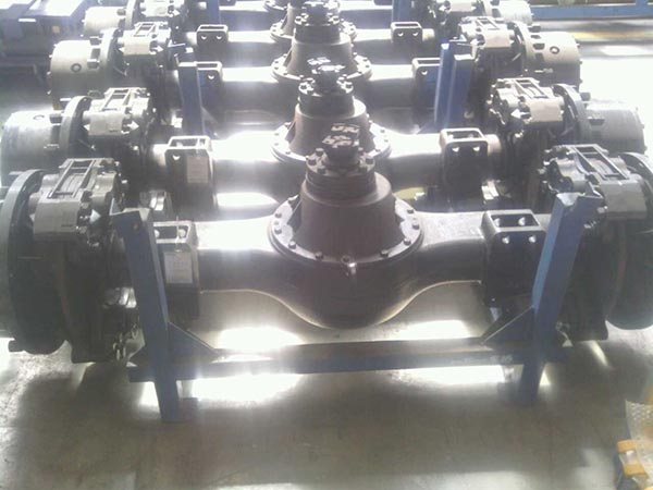 山推压路机配件